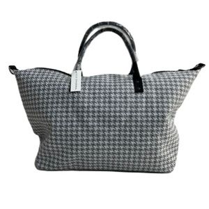 Lulu Dharma Grey and White weekender travel bag